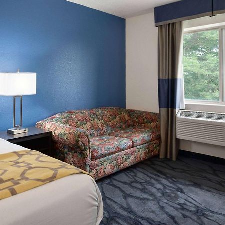 Hotel Baymont By Wyndham Swanton Esterno foto