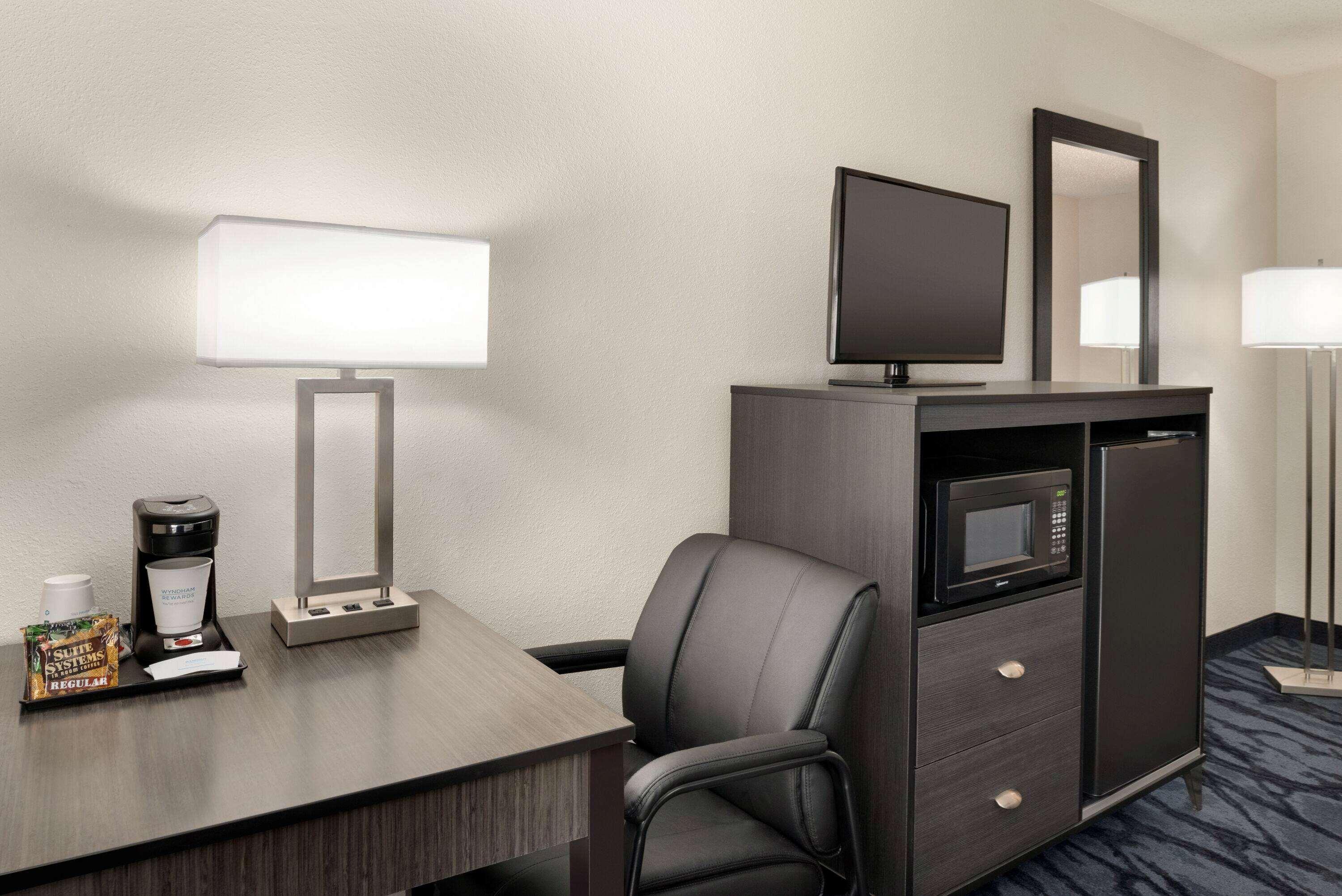 Hotel Baymont By Wyndham Swanton Esterno foto